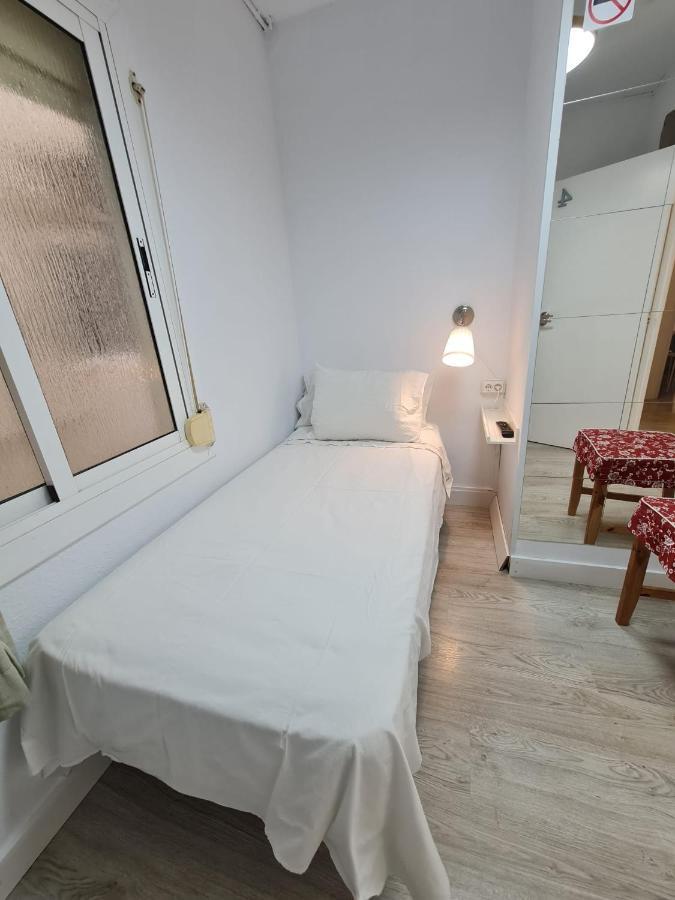 Alojamiento Can Buxeres L'Hospitalet de Llobregat Buitenkant foto