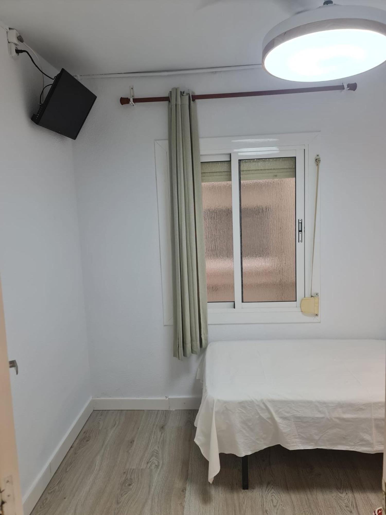 Alojamiento Can Buxeres L'Hospitalet de Llobregat Buitenkant foto